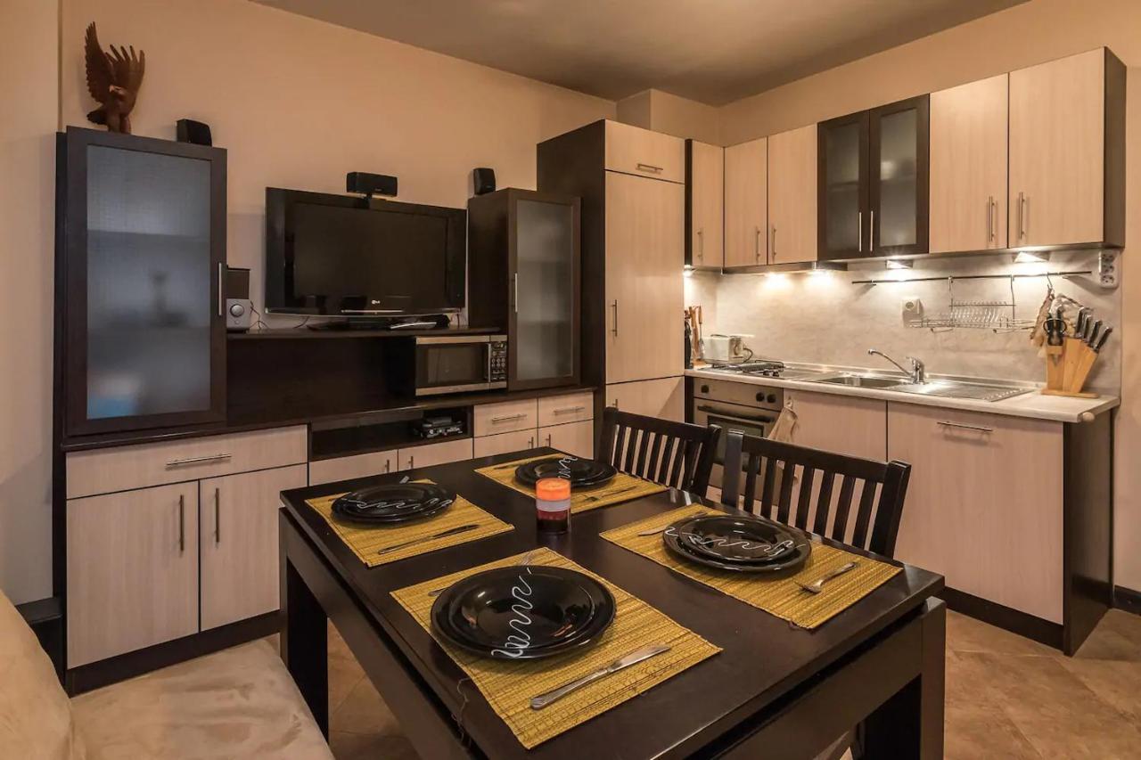 Charming, Fully-Furnished, 2-Bedroom Apartment Bansko Eksteriør billede